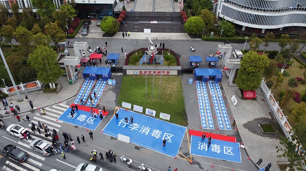 我市2萬余名高三學子返校復課